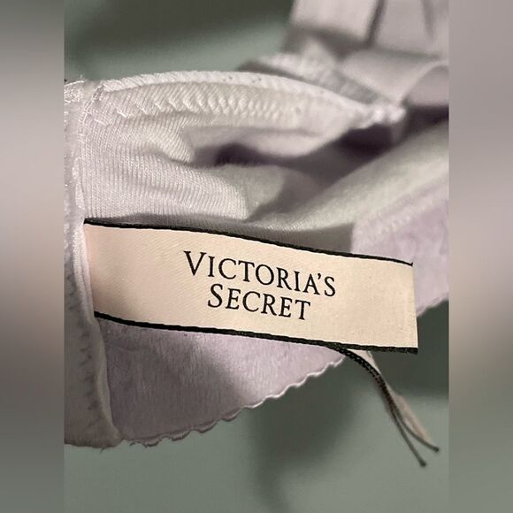 Victoria’s Secret bra - Picture 6 of 9